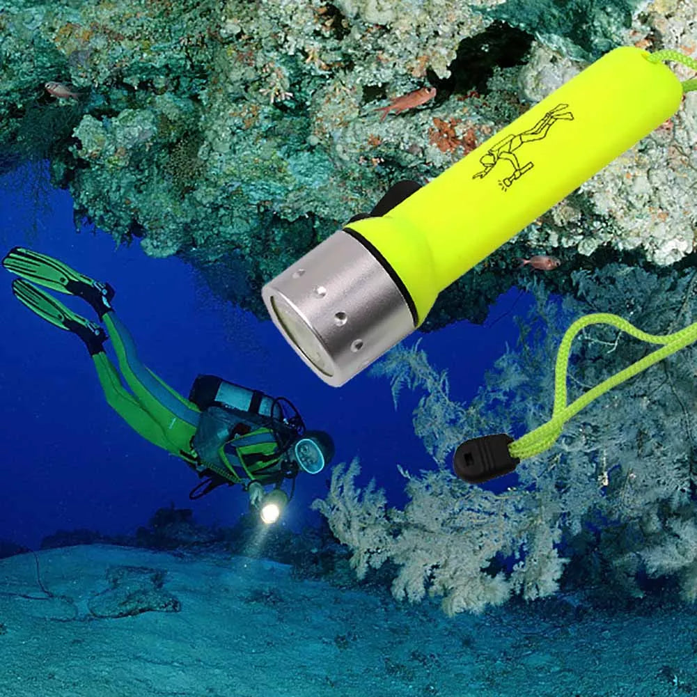 E5 Professional Waterproof Underwater Diving LED Flashlight Torch Equipment LED Scuba Dive Flashlights Torch Lamp Light Linterna