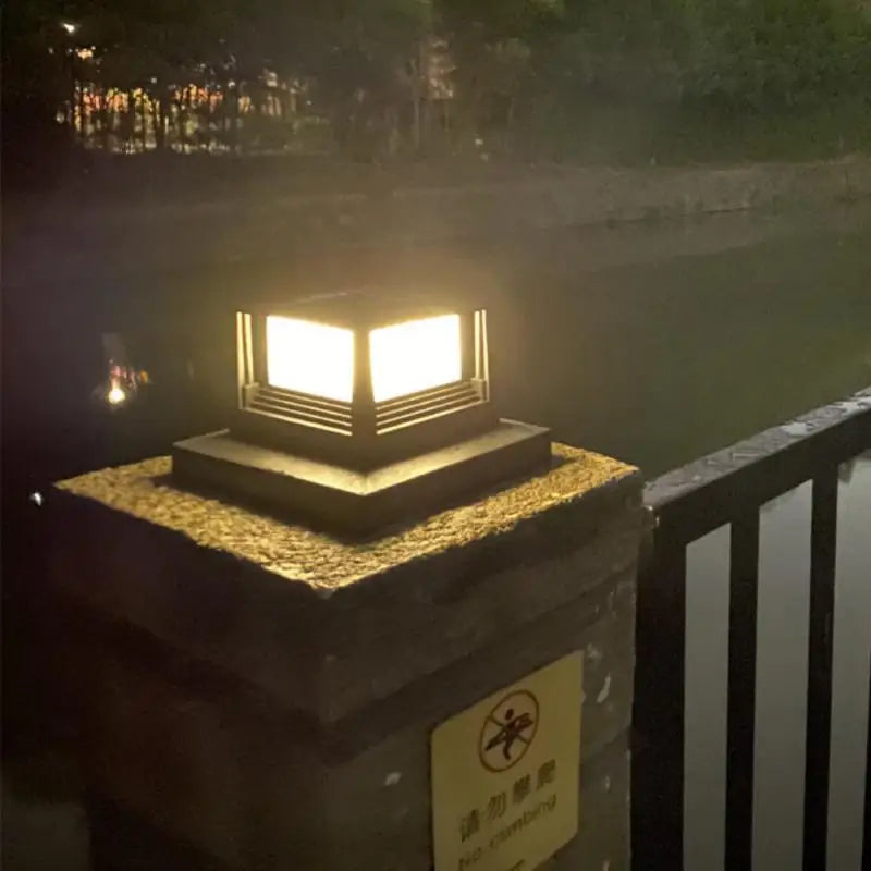 Solar LED Post Lights Solar Powered Fence Gate Street Light IP65 Waterproof Square Column Lamp For Garden Decoration Stigma Lamp